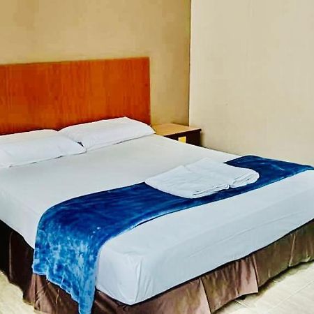 Baron Water Front Motel Куа Екстериор снимка